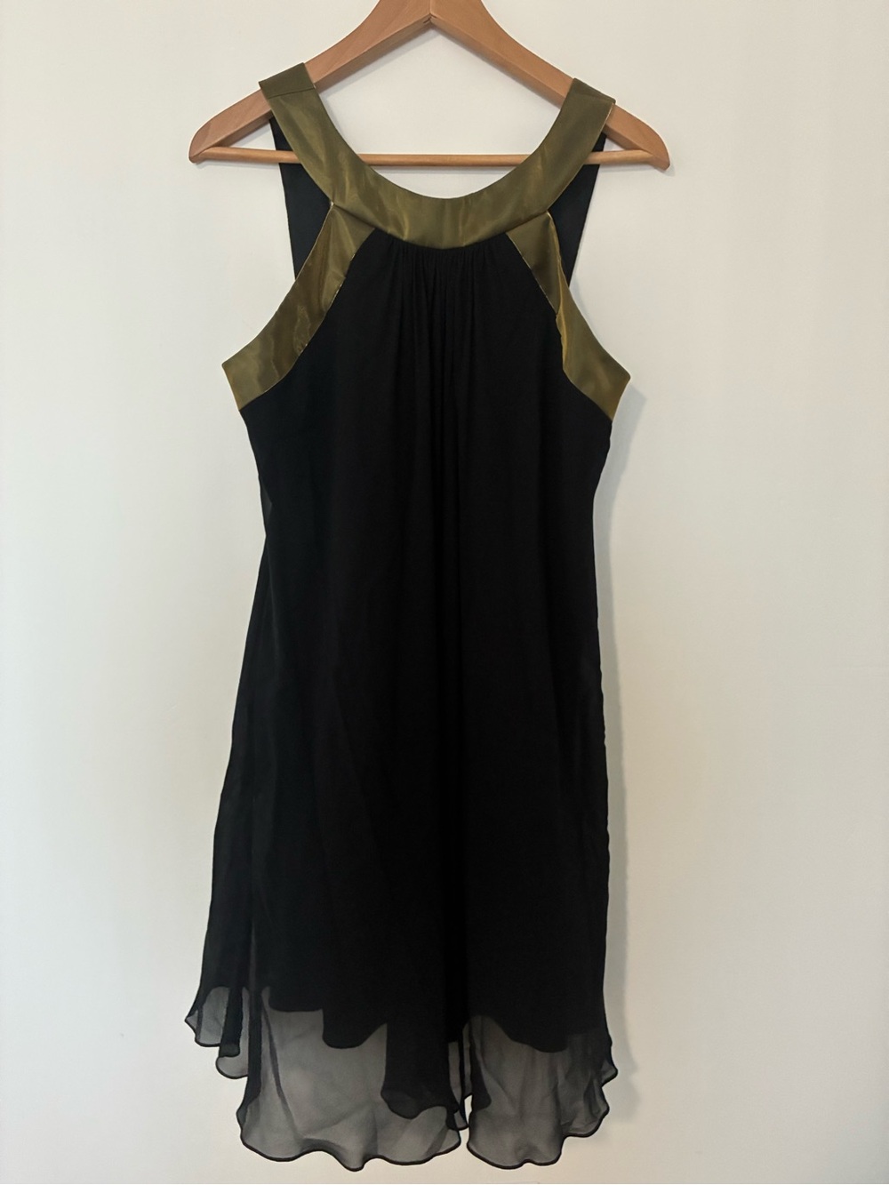 Badgley Mischka Black Silk Dress with Gold Trim Elegant Sleeveless Cocktail